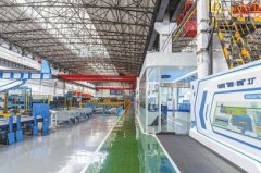 <b>到智能工场看机械拼效率</b>