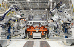 中国沉汽智能工场：“新劳模”领航 智制引擎全